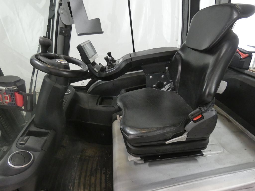 STILL RX60-25 - Carretilla elevadora eléctrica: foto 3 STILL RX60-25 - Carretilla elevadora eléctrica: foto 3