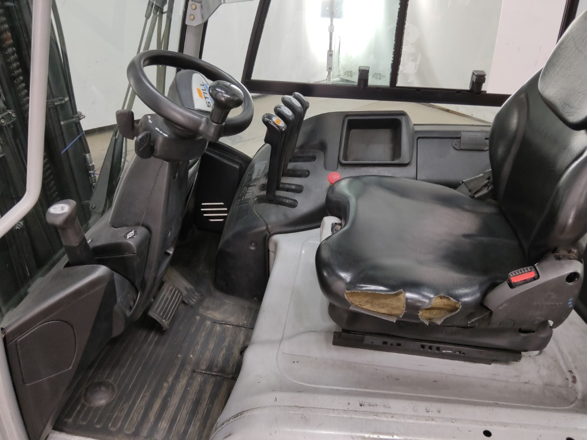 STILL RX60-25 - Carretilla elevadora eléctrica: foto 3 STILL RX60-25 - Carretilla elevadora eléctrica: foto 3