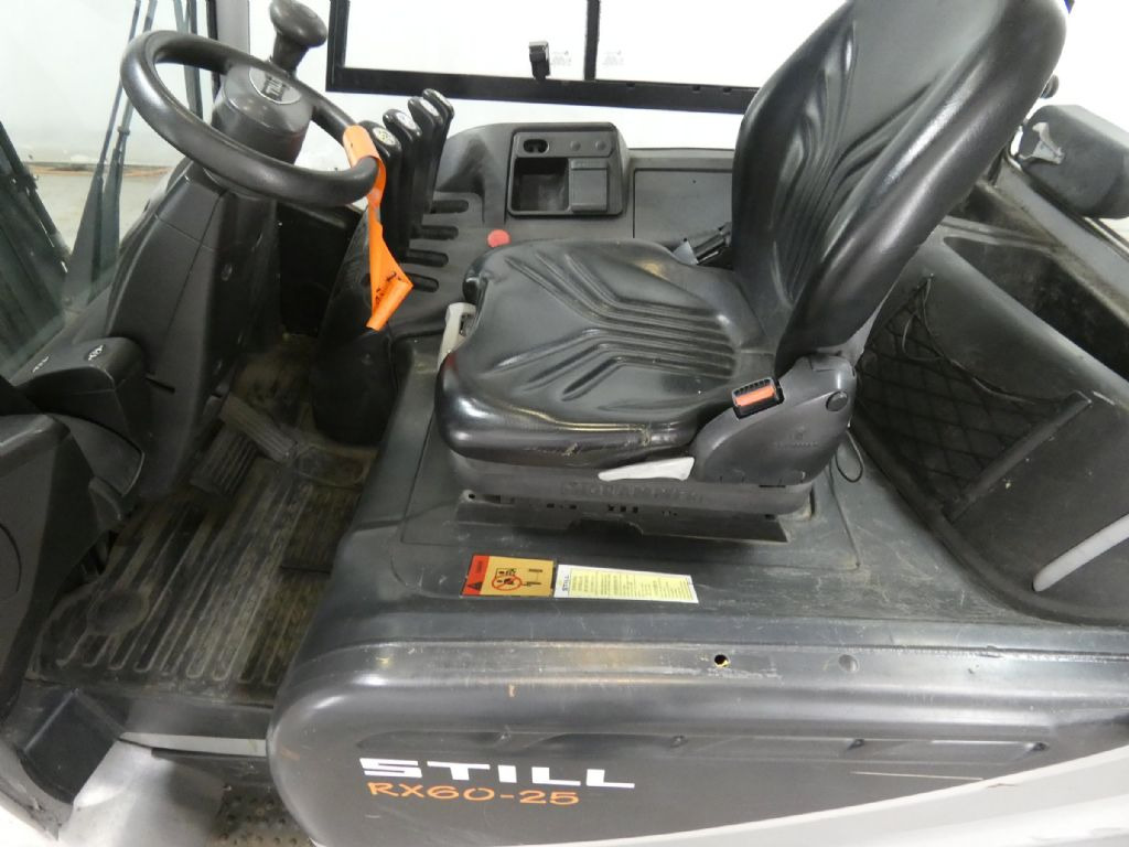 STILL RX60-25 - Carretilla elevadora eléctrica: foto 3 STILL RX60-25 - Carretilla elevadora eléctrica: foto 3