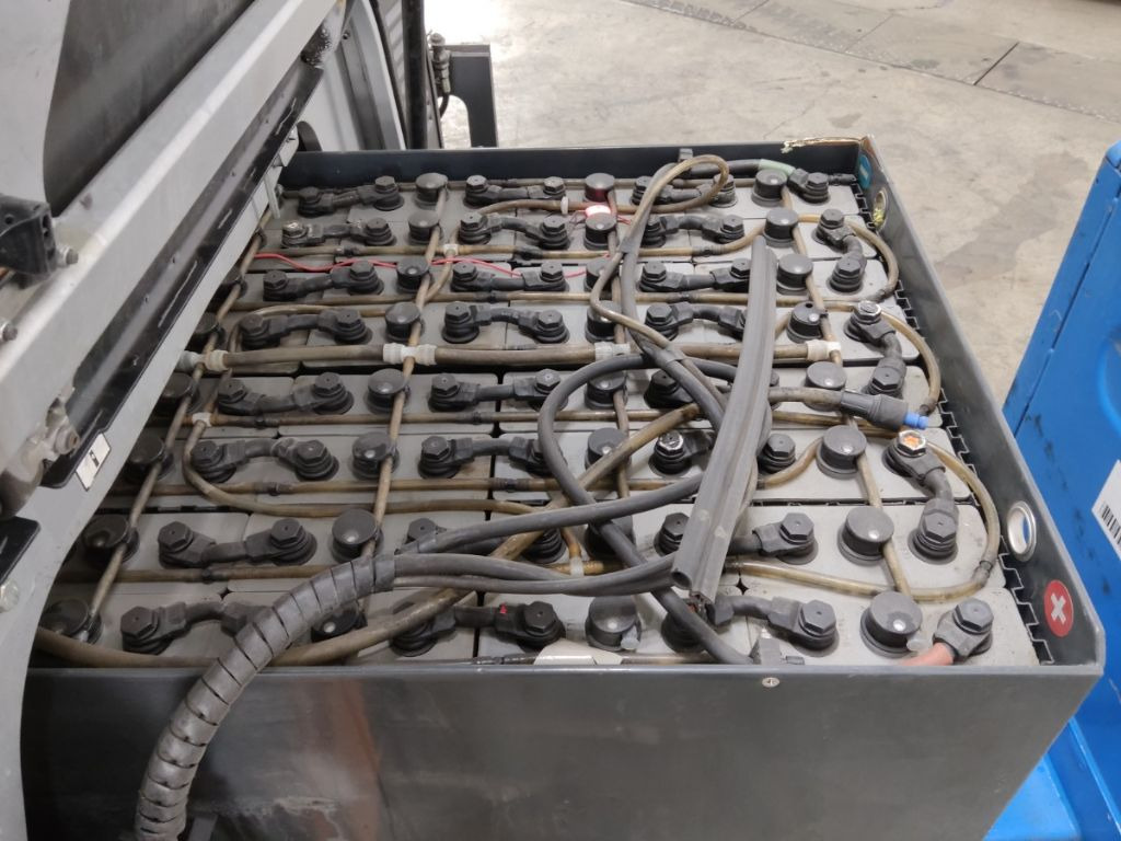 STILL RX60-30 - Carretilla elevadora eléctrica: foto 4 STILL RX60-30 - Carretilla elevadora eléctrica: foto 4