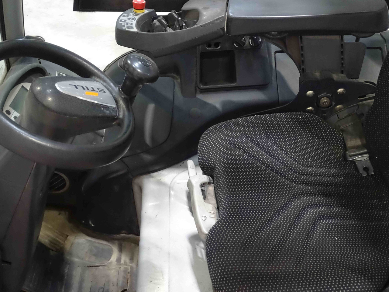 STILL RX60-30 - Carretilla elevadora eléctrica: foto 3 STILL RX60-30 - Carretilla elevadora eléctrica: foto 3