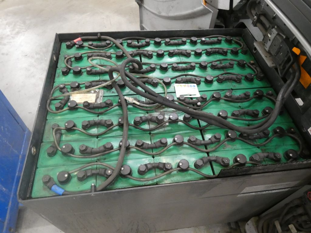 STILL RX60-30L/600 - Carretilla elevadora eléctrica: foto 4 STILL RX60-30L/600 - Carretilla elevadora eléctrica: foto 4