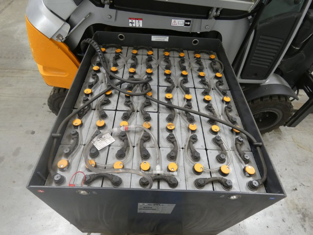 STILL RX60-30L/600 - Carretilla elevadora eléctrica: foto 4 STILL RX60-30L/600 - Carretilla elevadora eléctrica: foto 4