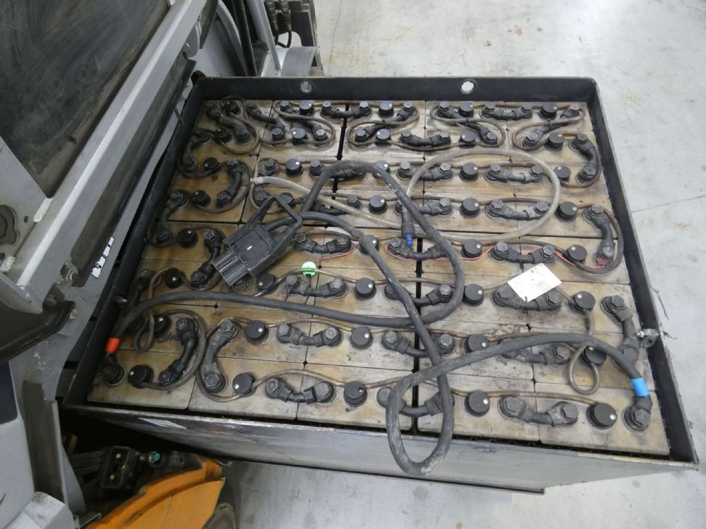 STILL RX60-30L - Carretilla elevadora eléctrica: foto 4 STILL RX60-30L - Carretilla elevadora eléctrica: foto 4