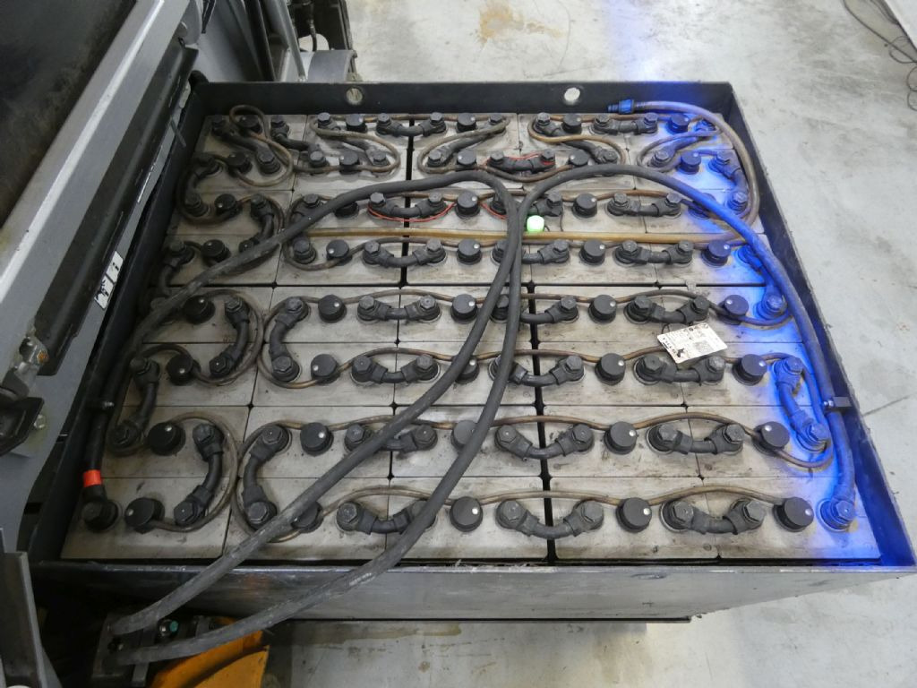 STILL RX60-30L - Carretilla elevadora eléctrica: foto 4 STILL RX60-30L - Carretilla elevadora eléctrica: foto 4