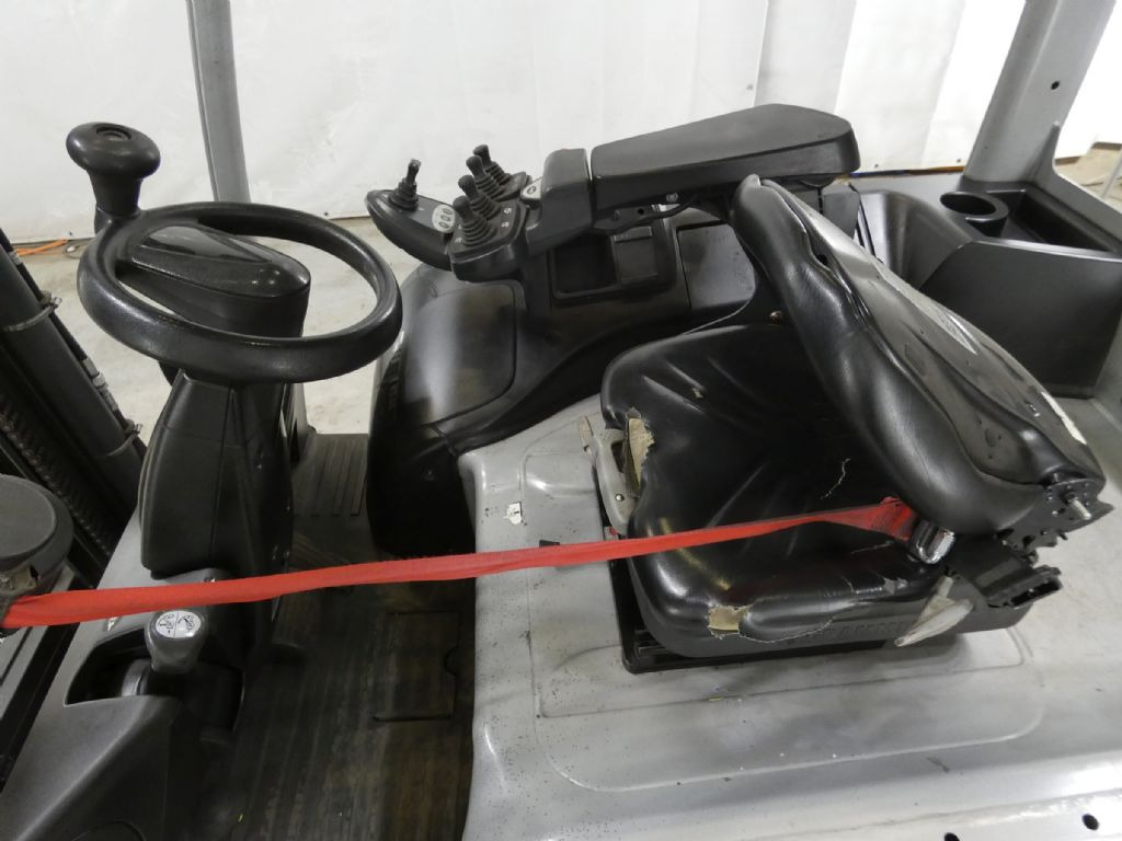 STILL RX60-30L - Carretilla elevadora eléctrica: foto 3 STILL RX60-30L - Carretilla elevadora eléctrica: foto 3