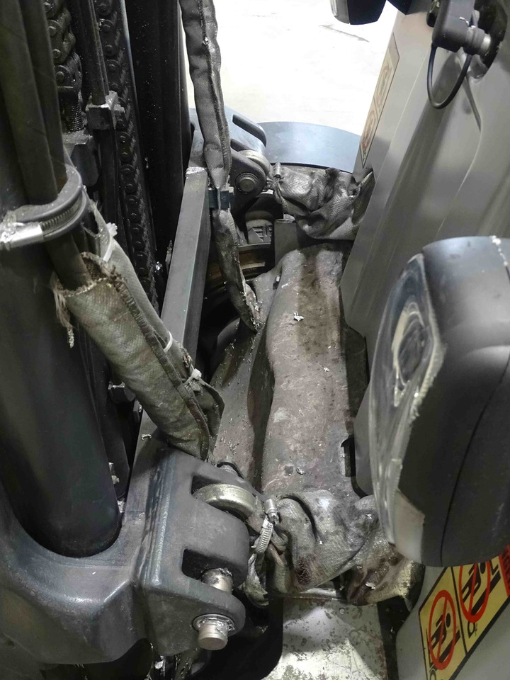 STILL RX60-50 - Carretilla elevadora eléctrica: foto 5 STILL RX60-50 - Carretilla elevadora eléctrica: foto 5