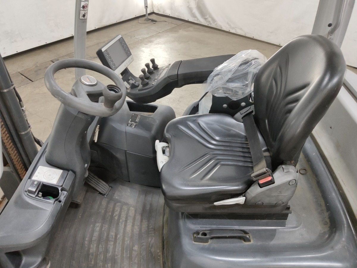 STILL RX70-25T - Carretilla elevadora: foto 3 STILL RX70-25T - Carretilla elevadora: foto 3