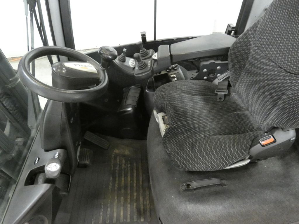 STILL RX70-35T - Carretilla elevadora: foto 3 STILL RX70-35T - Carretilla elevadora: foto 3