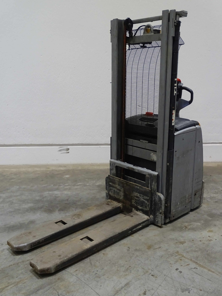 Still EXV14 - Apilador: foto 1 Still EXV14 - Apilador: foto 1