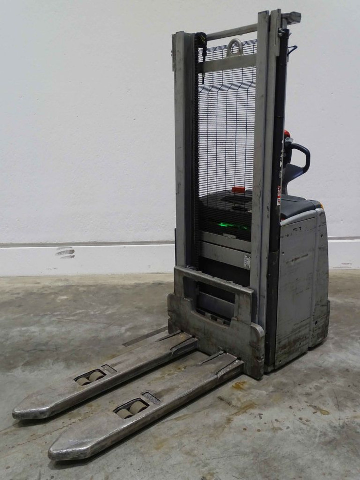 Still EXV16 - Apilador: foto 1 Still EXV16 - Apilador: foto 1