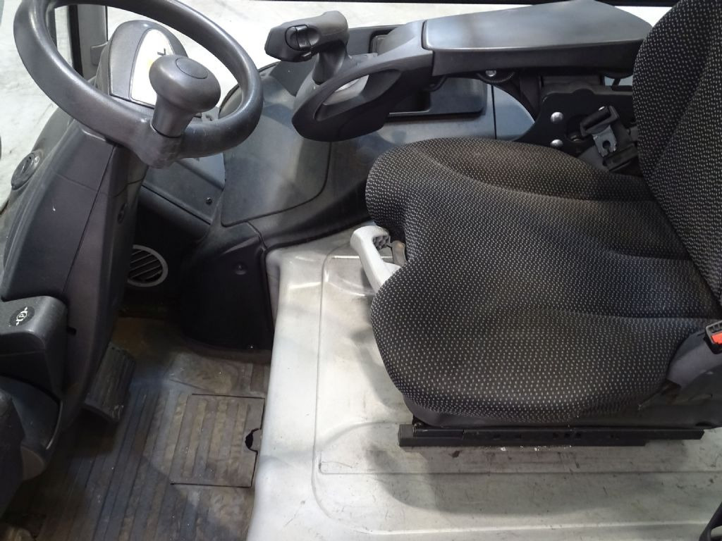 Still RX60-30 - Carretilla elevadora eléctrica: foto 3 Still RX60-30 - Carretilla elevadora eléctrica: foto 3