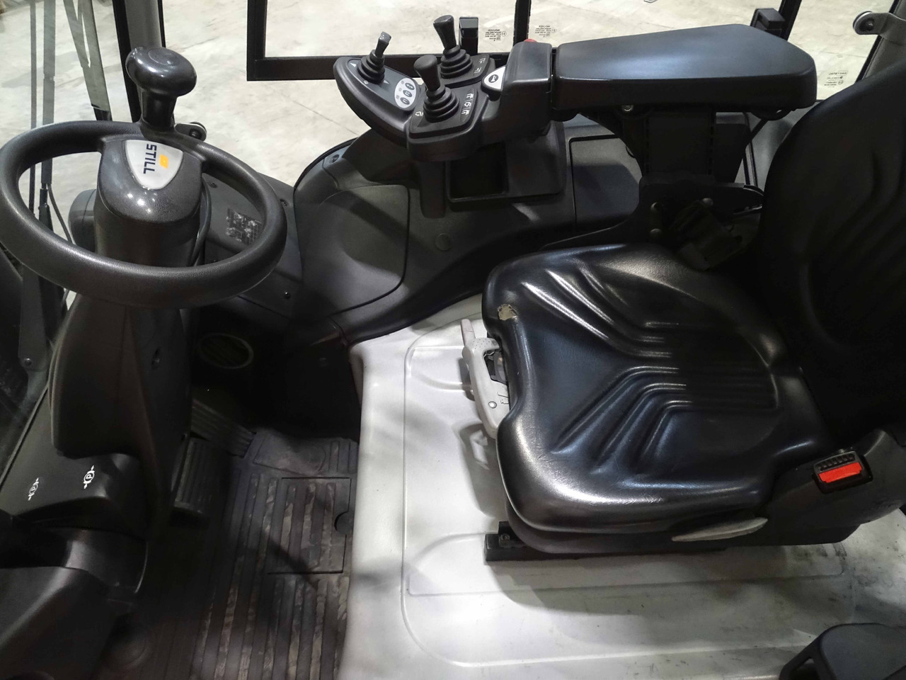 Still RX60-35 - Carretilla elevadora eléctrica: foto 3 Still RX60-35 - Carretilla elevadora eléctrica: foto 3