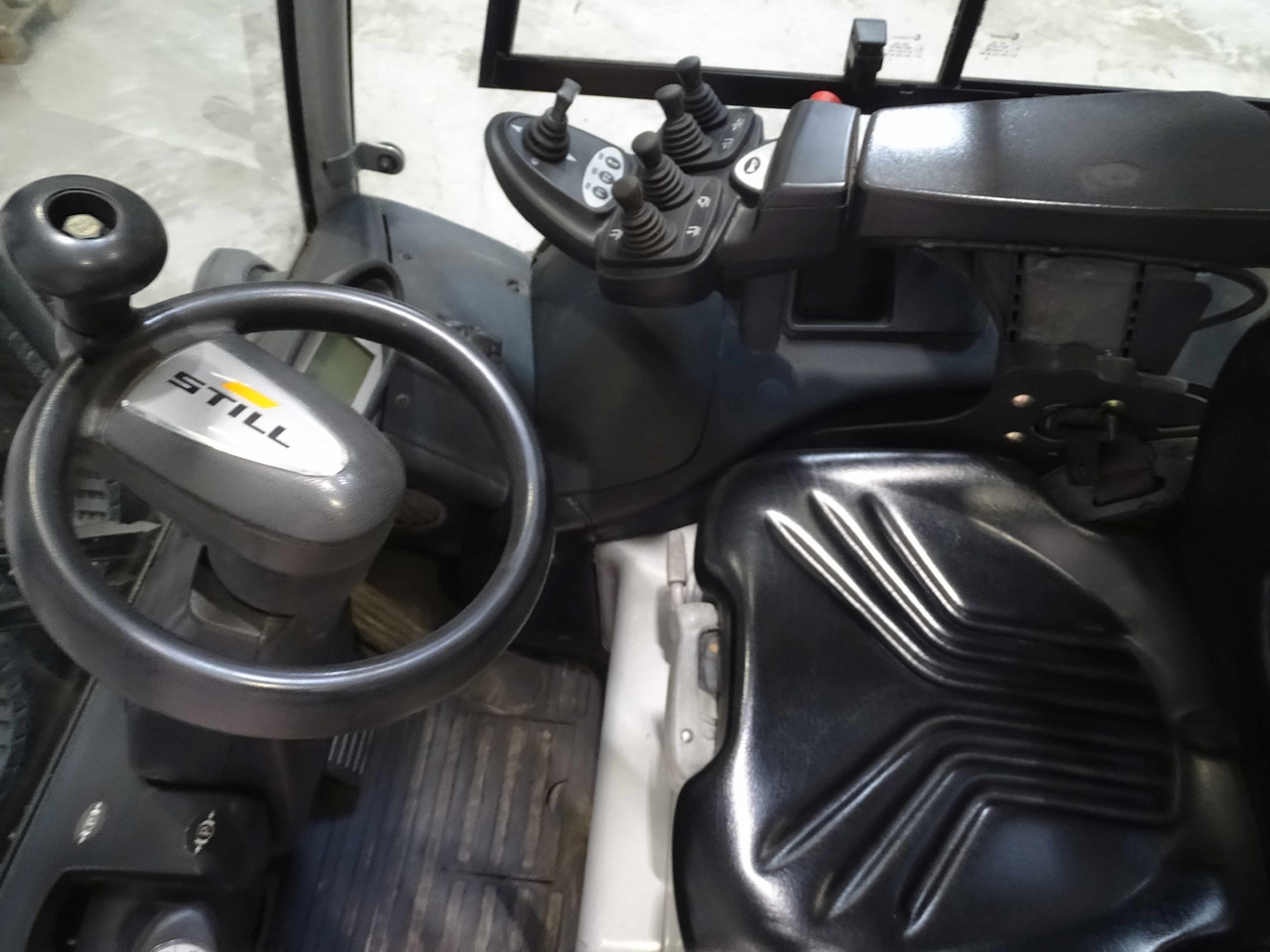 Still RX60-35 - Carretilla elevadora eléctrica: foto 3 Still RX60-35 - Carretilla elevadora eléctrica: foto 3