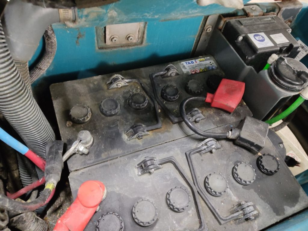 Tennant SCHEUERSAUGMASCHINE - Fregadora: foto 4 Tennant SCHEUERSAUGMASCHINE - Fregadora: foto 4