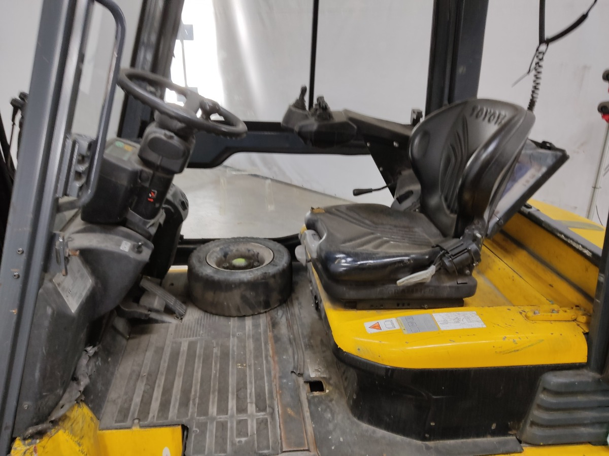 Toyota 7FBMF25 - Carretilla elevadora eléctrica: foto 3 Toyota 7FBMF25 - Carretilla elevadora eléctrica: foto 3