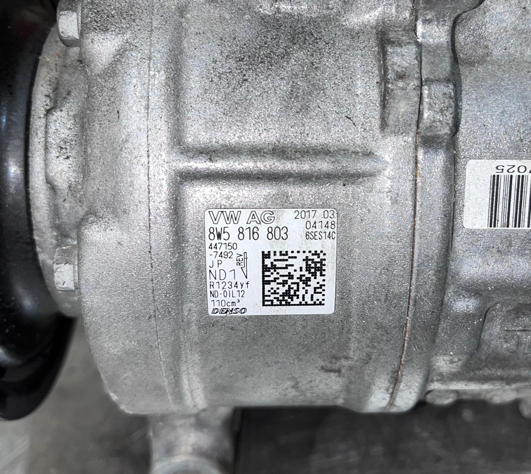 AUDI A/C Compressor 8W5816803 - Compresor de aire acondicionado: foto 1 AUDI A/C Compressor 8W5816803 - Compresor de aire acondicionado: foto 1