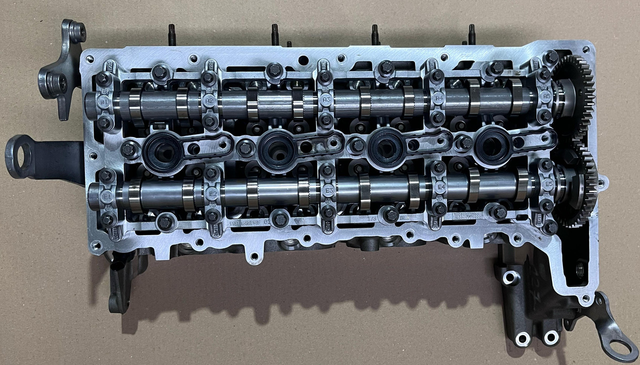 BMW Chiulasa B47D20B Euro 6 - Cabezal de bloque para Excavadora: foto 1 BMW Chiulasa B47D20B Euro 6 - Cabezal de bloque para Excavadora: foto 1