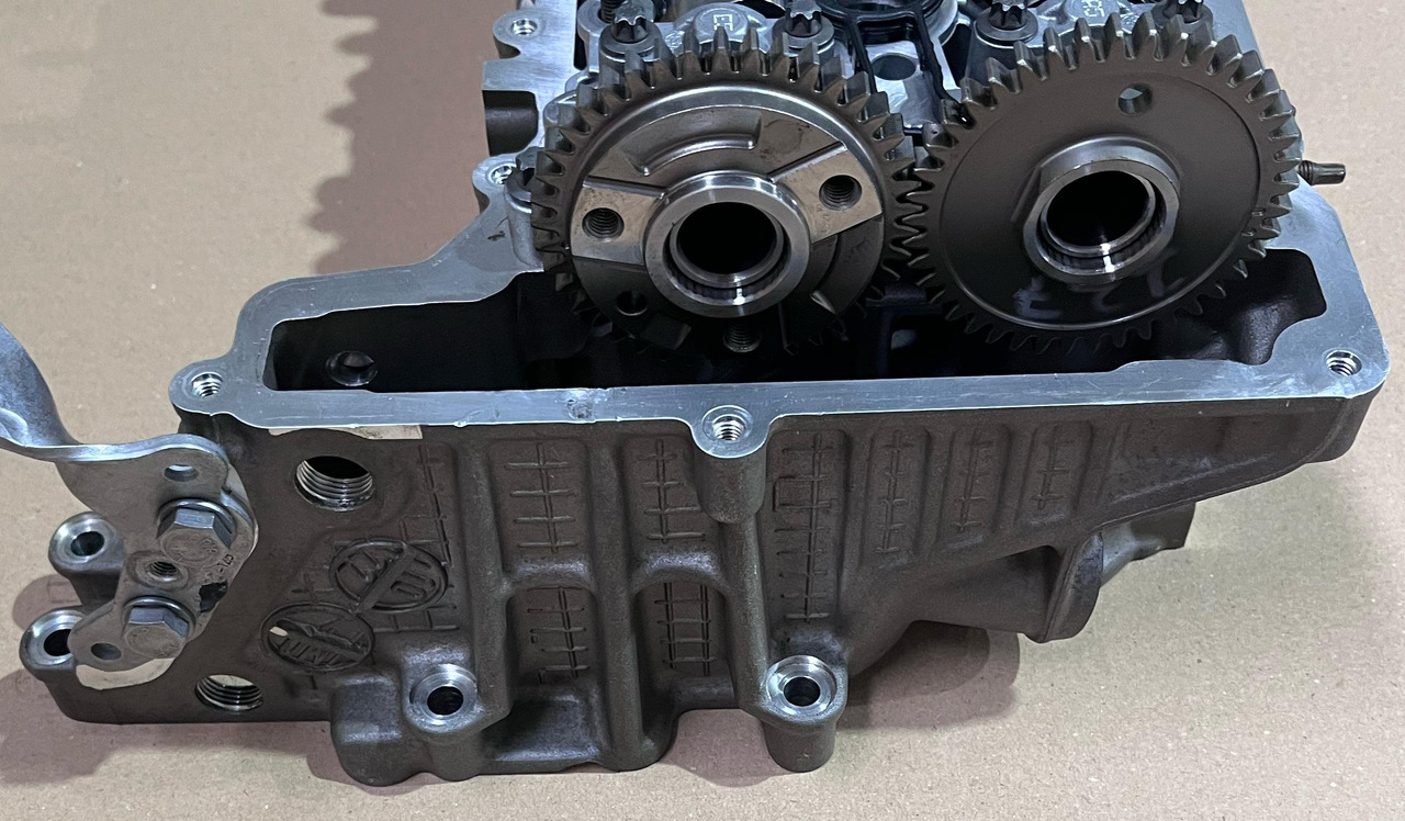 BMW Chiulasa B47D20B Euro 6 - Cabezal de bloque para Excavadora: foto 4 BMW Chiulasa B47D20B Euro 6 - Cabezal de bloque para Excavadora: foto 4