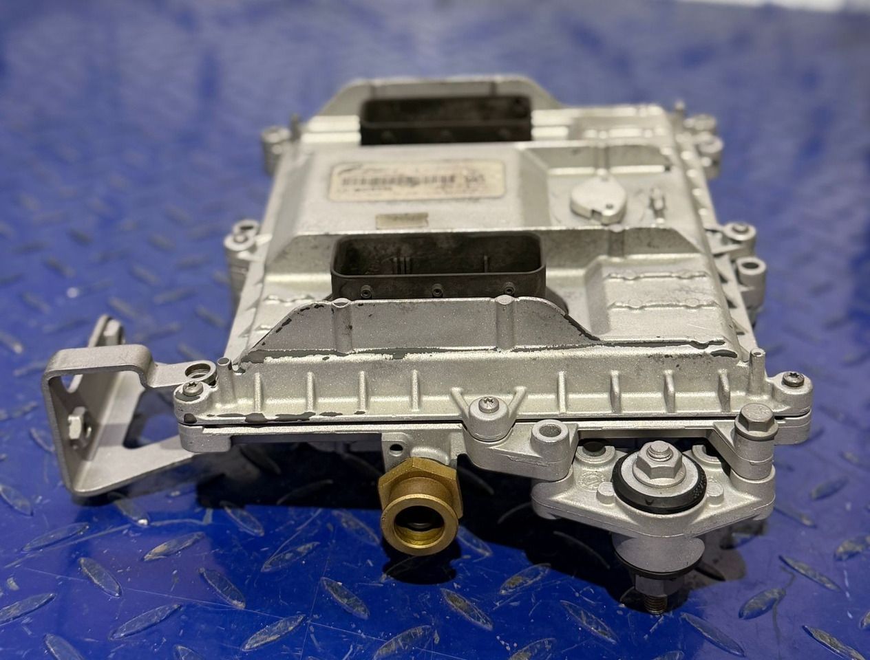 Iveco Engine Control Unit - Unidad de control para Camión: foto 2 Iveco Engine Control Unit - Unidad de control para Camión: foto 2