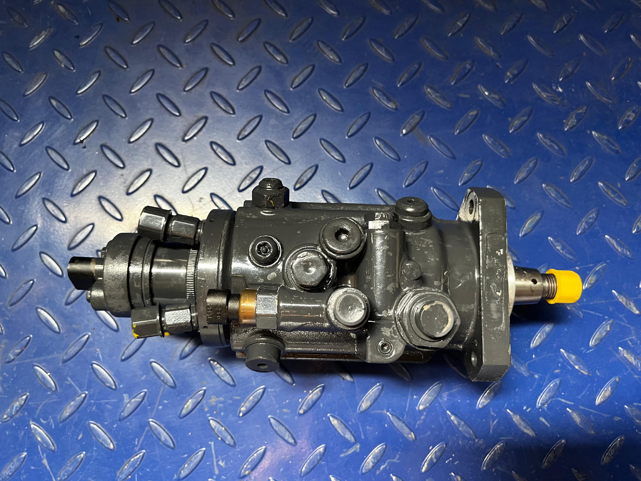 John Deere NEW Injection Pump RE568070 - Motor y piezas para Tractor: foto 1 John Deere NEW Injection Pump RE568070 - Motor y piezas para Tractor: foto 1