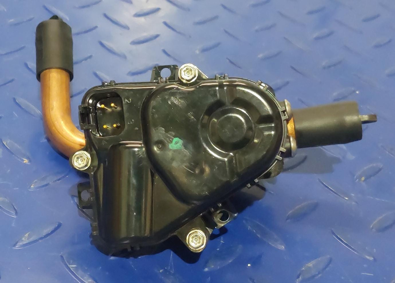 CATERPILLAR Ansamblu supapă-apă (electronic) CAT 355-0561 - Piezas de recambio para Maquinaria de construcción: foto 3 CATERPILLAR Ansamblu supapă-apă (electronic) CAT 355-0561 - Piezas de recambio para Maquinaria de construcción: foto 3