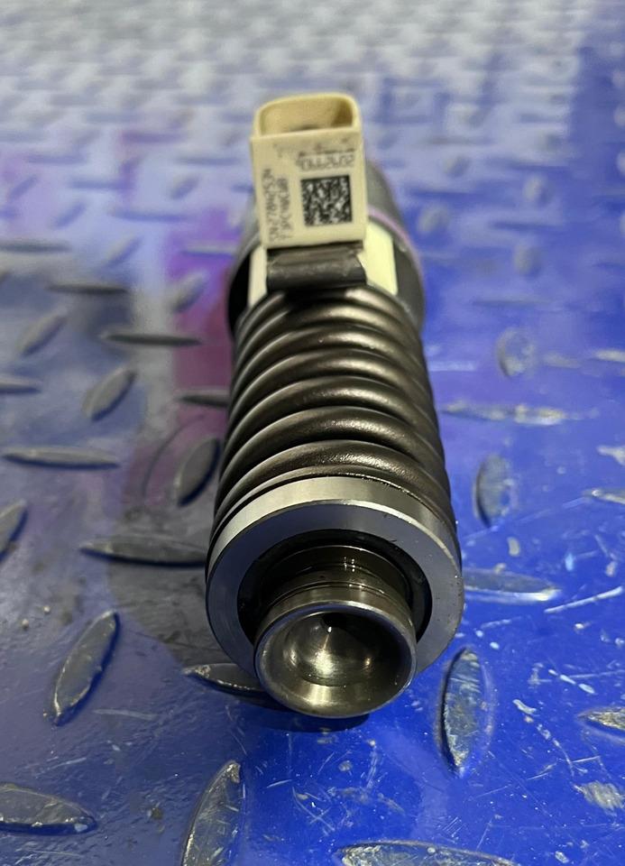 VOLVO 20929906 - Inyector: foto 3 VOLVO 20929906 - Inyector: foto 3