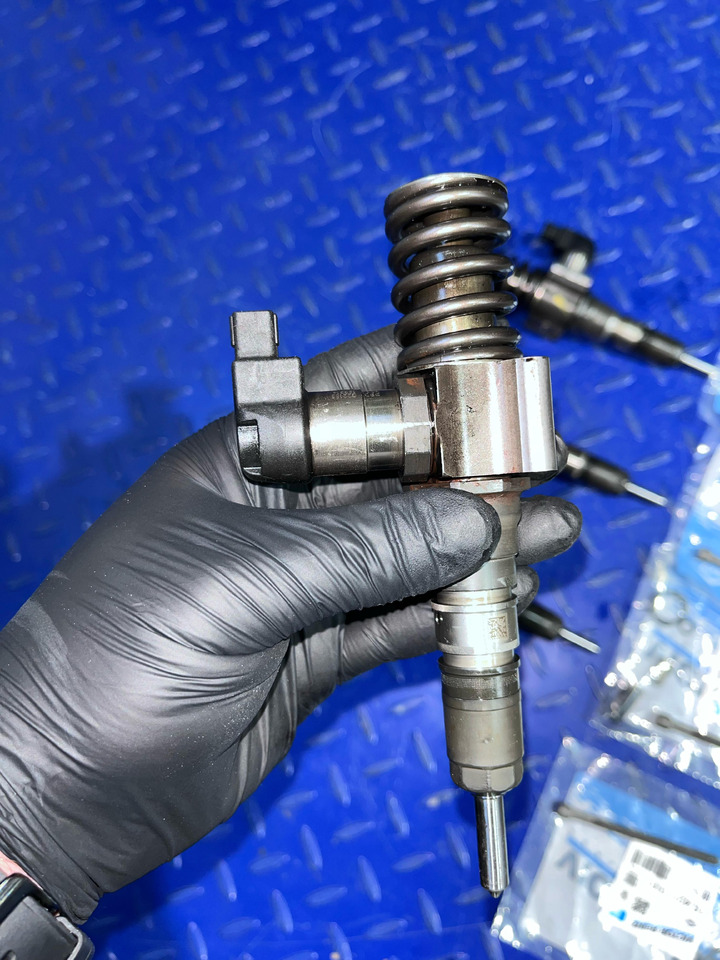 VW Injector VW Passat B6 - Inyector: foto 4 VW Injector VW Passat B6 - Inyector: foto 4
