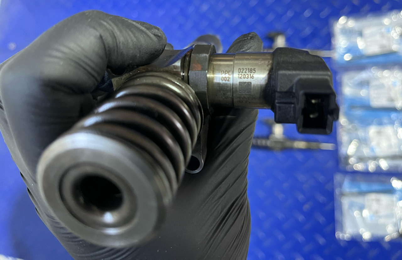 VW Injector VW Passat B6 - Inyector: foto 5 VW Injector VW Passat B6 - Inyector: foto 5
