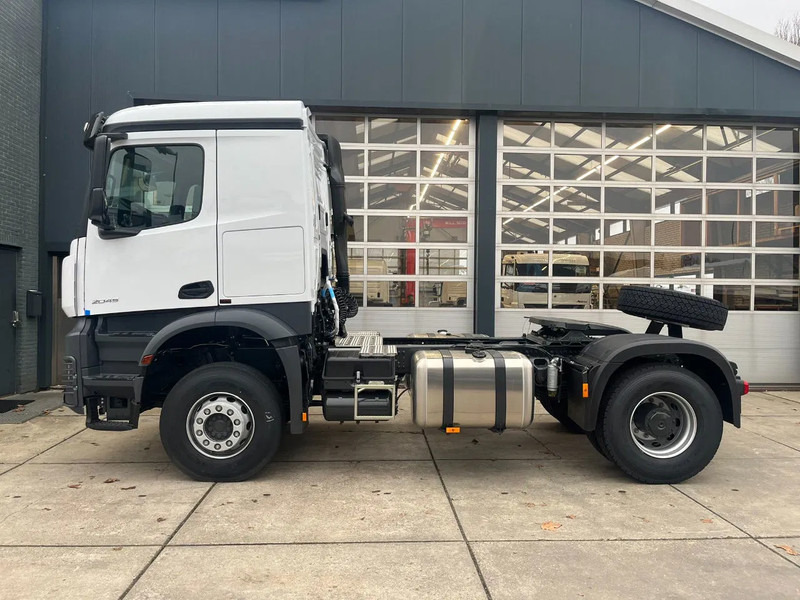 Mercedes-Benz Actros 2045 S 4x2 Tractor Head - Cabeza tractora: foto 2 Mercedes-Benz Actros 2045 S 4x2 Tractor Head - Cabeza tractora: foto 2