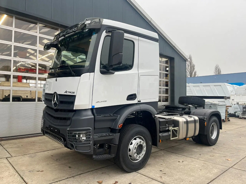 Mercedes-Benz Actros 2045 S 4x2 Tractor Head - Cabeza tractora: foto 1 Mercedes-Benz Actros 2045 S 4x2 Tractor Head - Cabeza tractora: foto 1