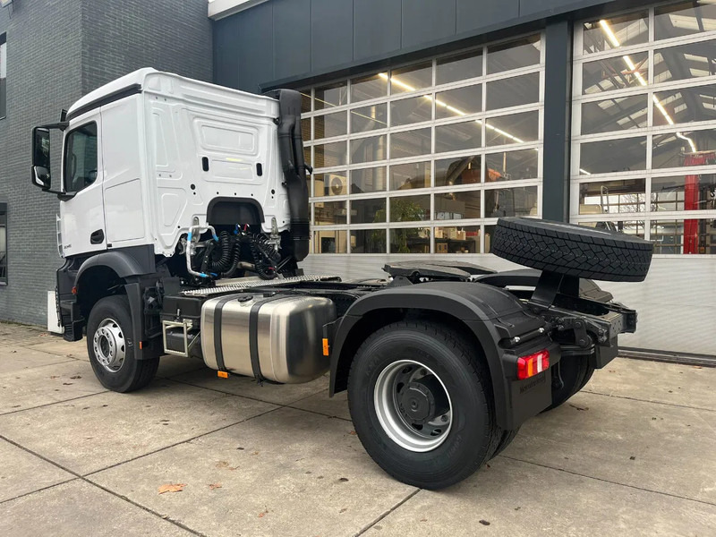 Mercedes-Benz Actros 2045 S 4x2 Tractor Head - Cabeza tractora: foto 3 Mercedes-Benz Actros 2045 S 4x2 Tractor Head - Cabeza tractora: foto 3