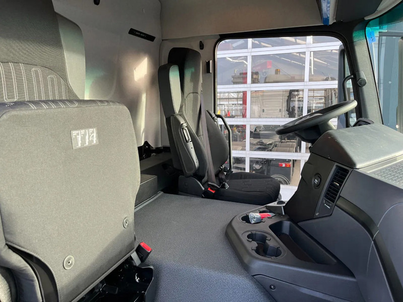 Camión lona nuevo Mercedes-Benz Arocs 3340 A 6x6 Cargo Truck: foto 14 Camión lona nuevo Mercedes-Benz Arocs 3340 A 6x6 Cargo Truck: foto 14