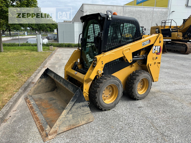 Cat 226D - Minicargadora: foto 1 Cat 226D - Minicargadora: foto 1