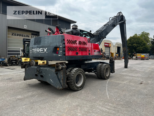 Fuchs MHL335E - Manipulador de materiales: foto 4 Fuchs MHL335E - Manipulador de materiales: foto 4