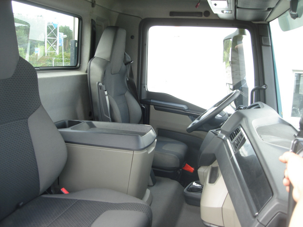 MAN TG-M 15.250 BL Abrollkipper - Camión multibasculante: foto 2 MAN TG-M 15.250 BL Abrollkipper - Camión multibasculante: foto 2