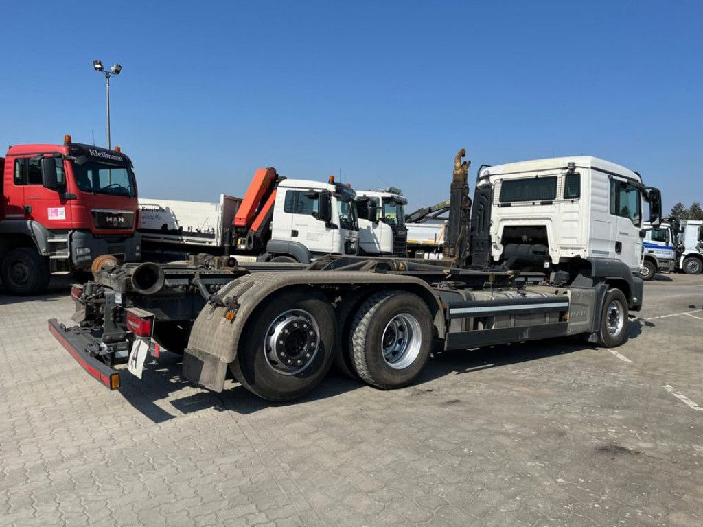 MAN TG-S 26.420/6x2 Abrollkipper - Camión multibasculante: foto 4 MAN TG-S 26.420/6x2 Abrollkipper - Camión multibasculante: foto 4