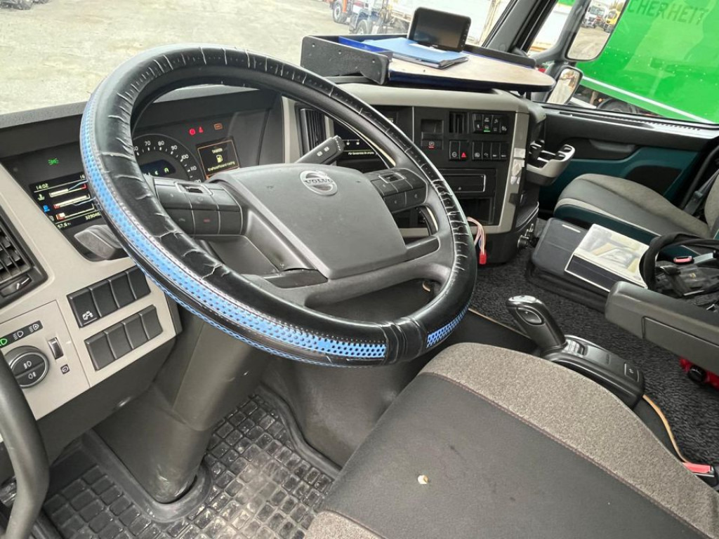 Camión caja abierta, Camión grúa VOLVO (S) Truck FM 420 6x2 Pritsche Heckkran 27m t,Funk,Jib ,E6: foto 11 Camión caja abierta, Camión grúa VOLVO (S) Truck FM 420 6x2 Pritsche Heckkran 27m t,Funk,Jib ,E6: foto 11