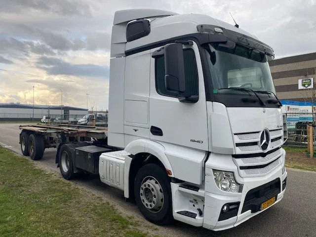 Mercedes-Benz Actros 1840 stream space cabine met spoilers zonneklep, apk gekeurd - Cabeza tractora: foto 4 Mercedes-Benz Actros 1840 stream space cabine met spoilers zonneklep, apk gekeurd - Cabeza tractora: foto 4