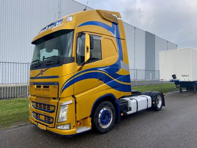 Volvo FH 13.460 trekker, met XL cabine, special paint en incl parc cool, fridge, - Cabeza tractora: foto 1 Volvo FH 13.460 trekker, met XL cabine, special paint en incl parc cool, fridge, - Cabeza tractora: foto 1