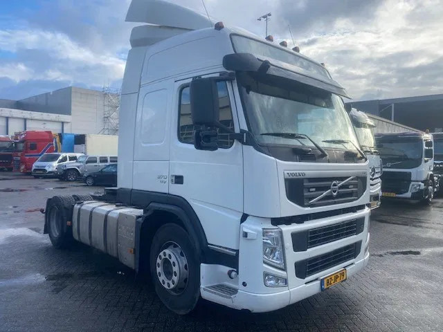 Volvo FM 370 trekker globetrotter, i shift, euro 5, low km.... - Cabeza tractora: foto 2 Volvo FM 370 trekker globetrotter, i shift, euro 5, low km.... - Cabeza tractora: foto 2
