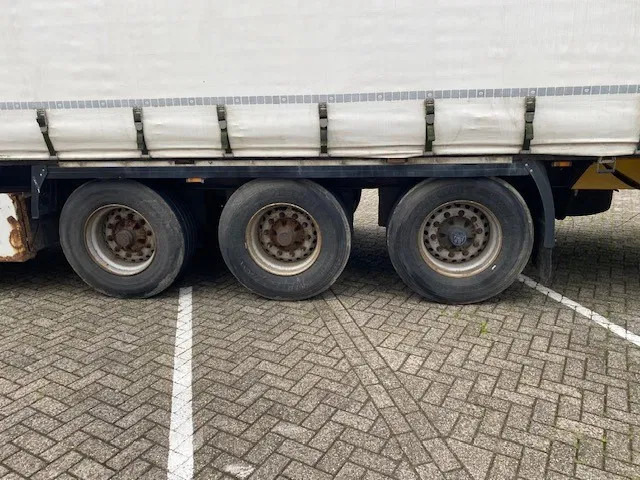 Krone SD schuifzeiloplegger 3 asser bpw assen, trommelremmen - Semirremolque lona: foto 4 Krone SD schuifzeiloplegger 3 asser bpw assen, trommelremmen - Semirremolque lona: foto 4