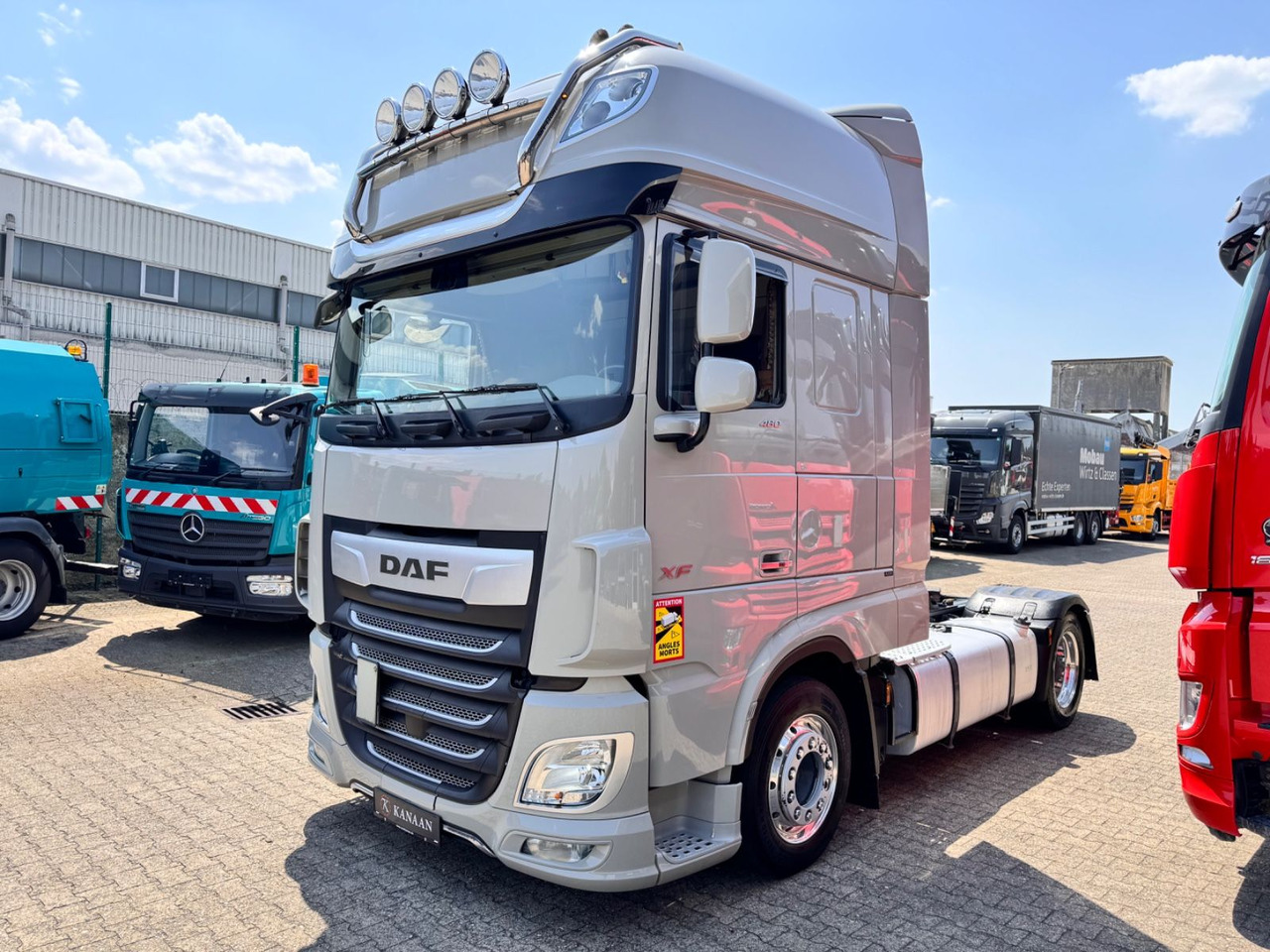 DAF XF 480 FT 4x2 SSC Low Deck Standklima ZF-Intard - Cabeza tractora: foto 3 DAF XF 480 FT 4x2 SSC Low Deck Standklima ZF-Intard - Cabeza tractora: foto 3