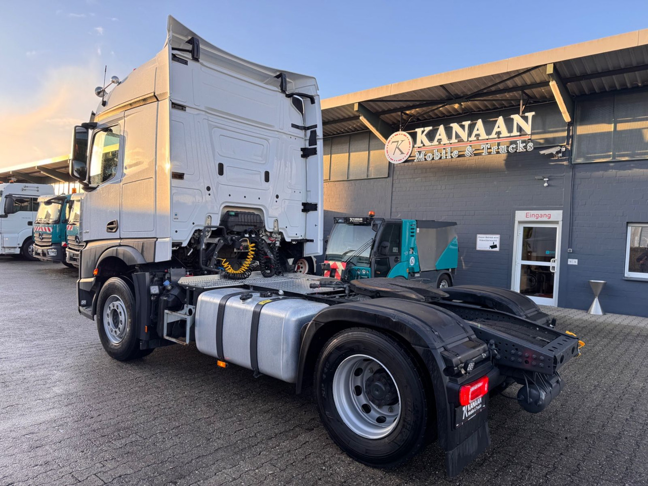 Mercedes-Benz 1846 Actros 5  Hydr. Kipper / Walkingfloor 2-Weg - Cabeza tractora: foto 4 Mercedes-Benz 1846 Actros 5  Hydr. Kipper / Walkingfloor 2-Weg - Cabeza tractora: foto 4