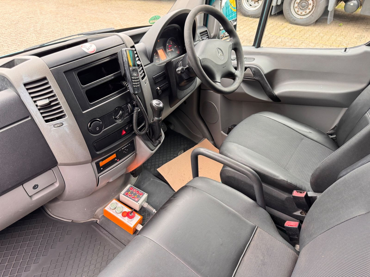 Furgoneta Mercedes-Benz 313 CDI Sprinter II Bertsche Müllwagen Tafel: foto 13 Furgoneta Mercedes-Benz 313 CDI Sprinter II Bertsche Müllwagen Tafel: foto 13