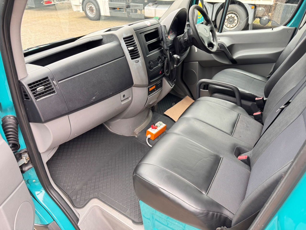 Furgoneta Mercedes-Benz 313 CDI Sprinter II Bertsche Müllwagen Tafel: foto 12 Furgoneta Mercedes-Benz 313 CDI Sprinter II Bertsche Müllwagen Tafel: foto 12