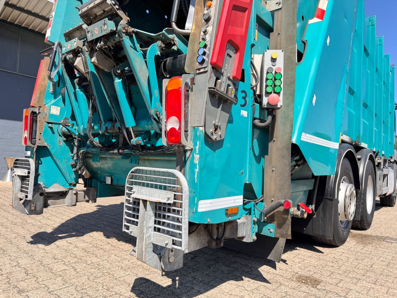 Camión de basura Mercedes-Benz 2533 Antos Müllwagen Zöller ATM bei 90Tkm: foto 11