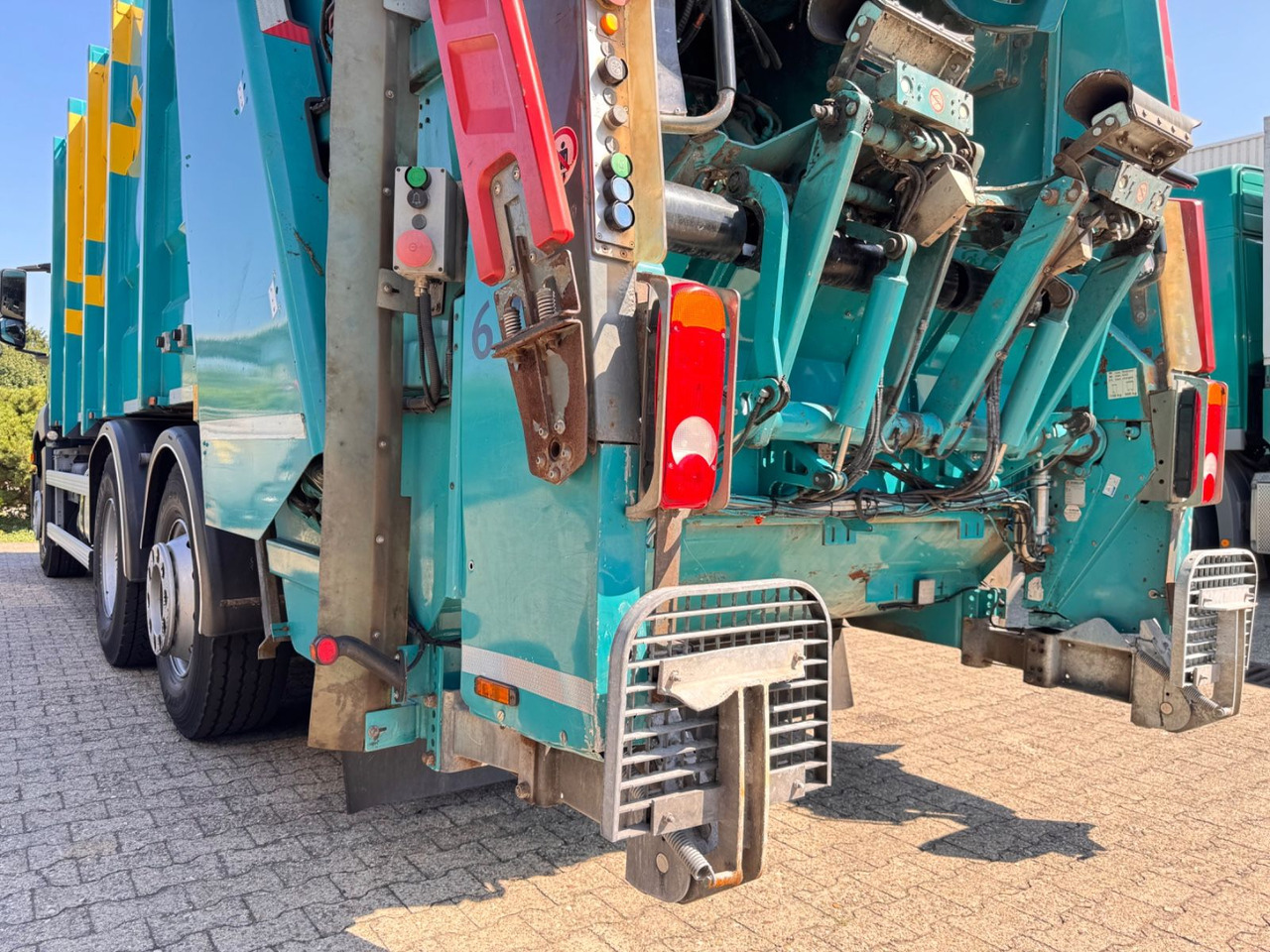 Camión de basura Mercedes-Benz 2533 Antos Müllwagen Zöller ATM bei 90Tkm: foto 12