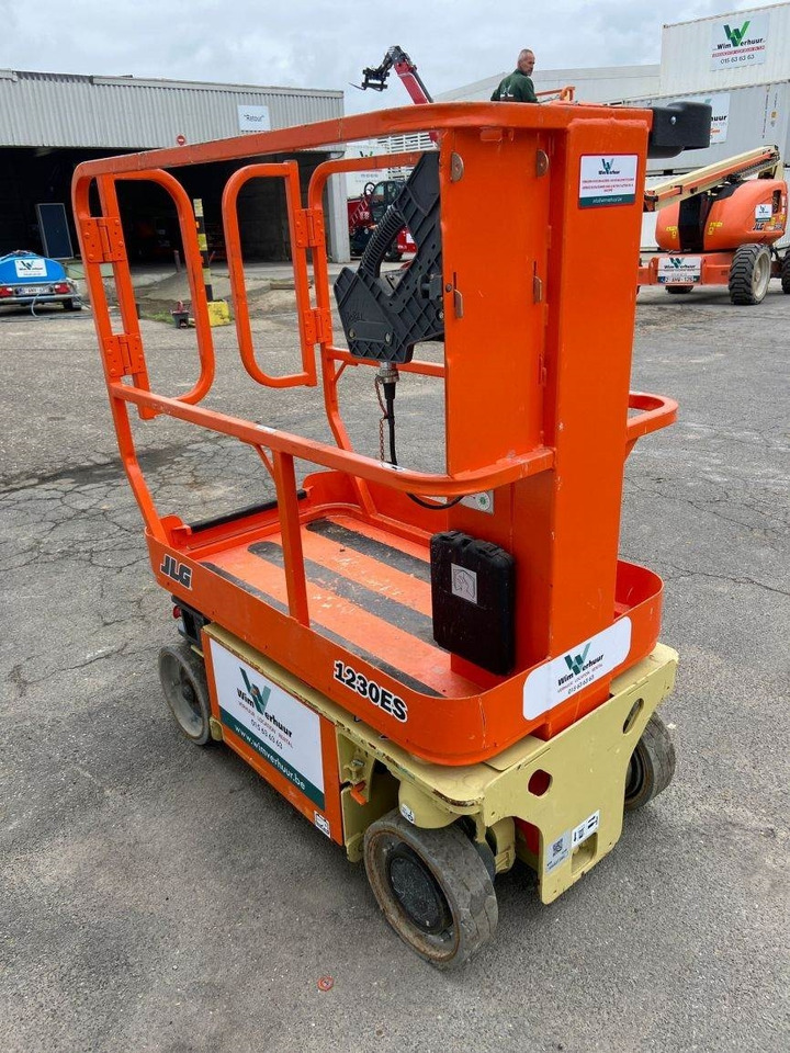JLG 1230 ES (10150) - Plataforma de tijeras: foto 4 JLG 1230 ES (10150) - Plataforma de tijeras: foto 4