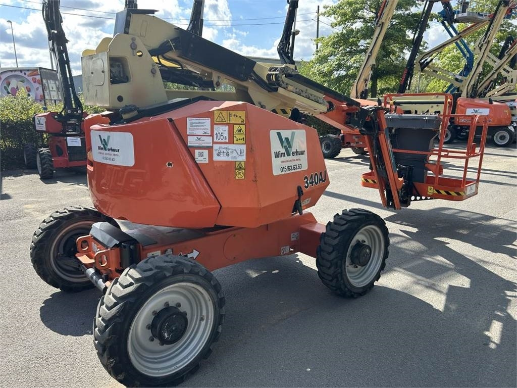 JLG 340AJ (4566) - Plataforma articulada: foto 1 JLG 340AJ (4566) - Plataforma articulada: foto 1